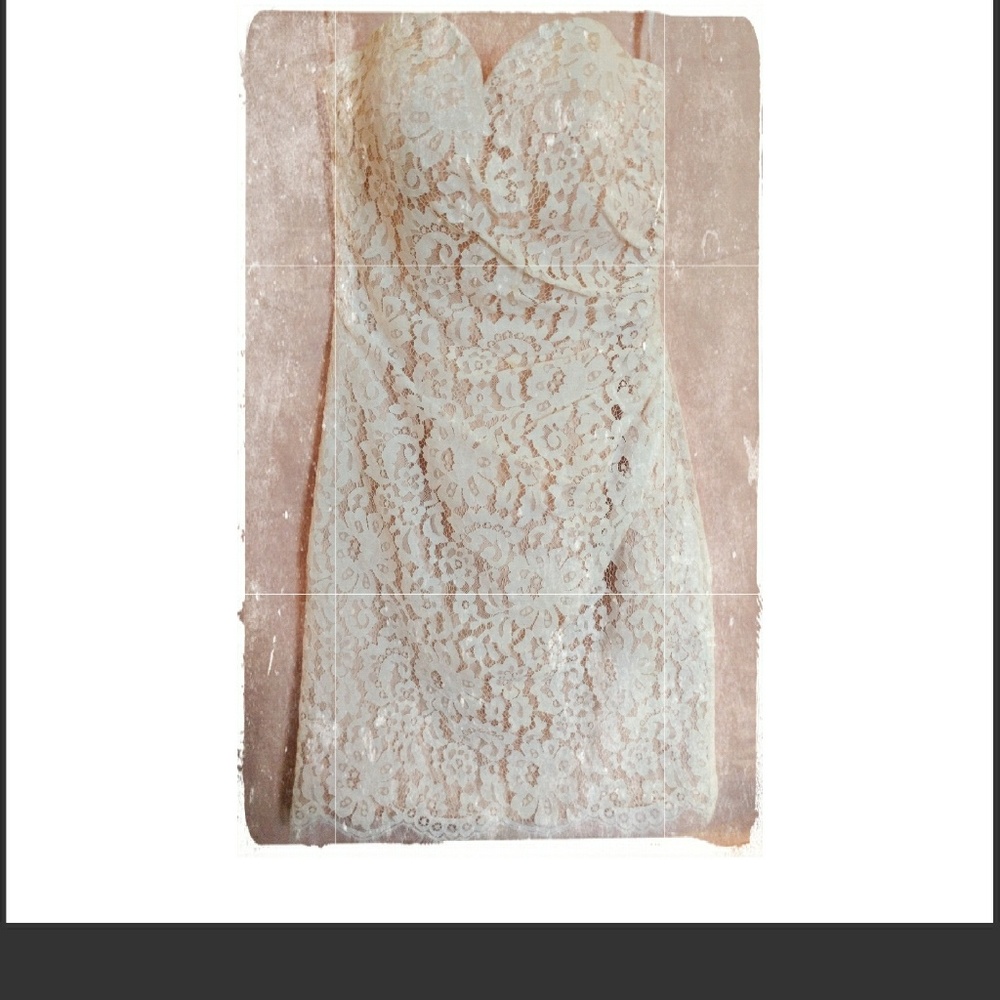 Strepless Lace evening dress